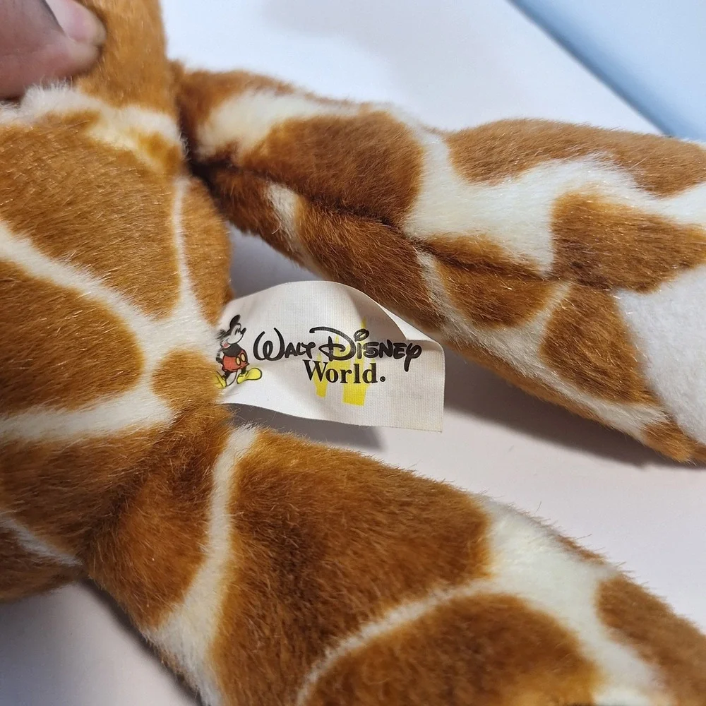 Walt Disney World Animal Kingdom Giraffe Floppy‎ Stuffed Plush Ear Button